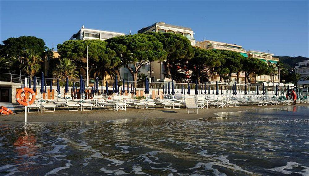Grand Hotel Spiaggia Alassio Bagian luar foto