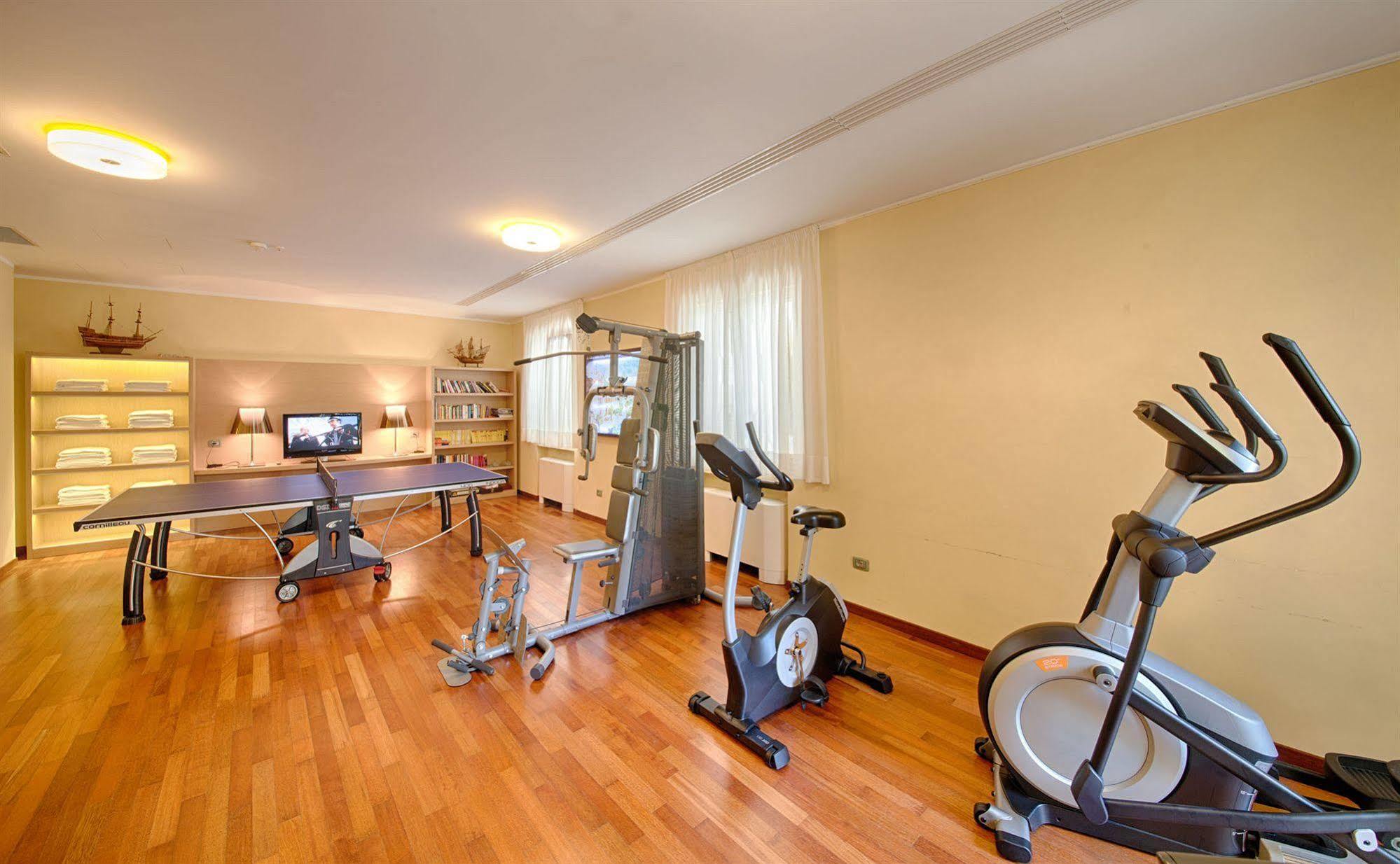 Grand Hotel Spiaggia Alassio Bagian luar foto