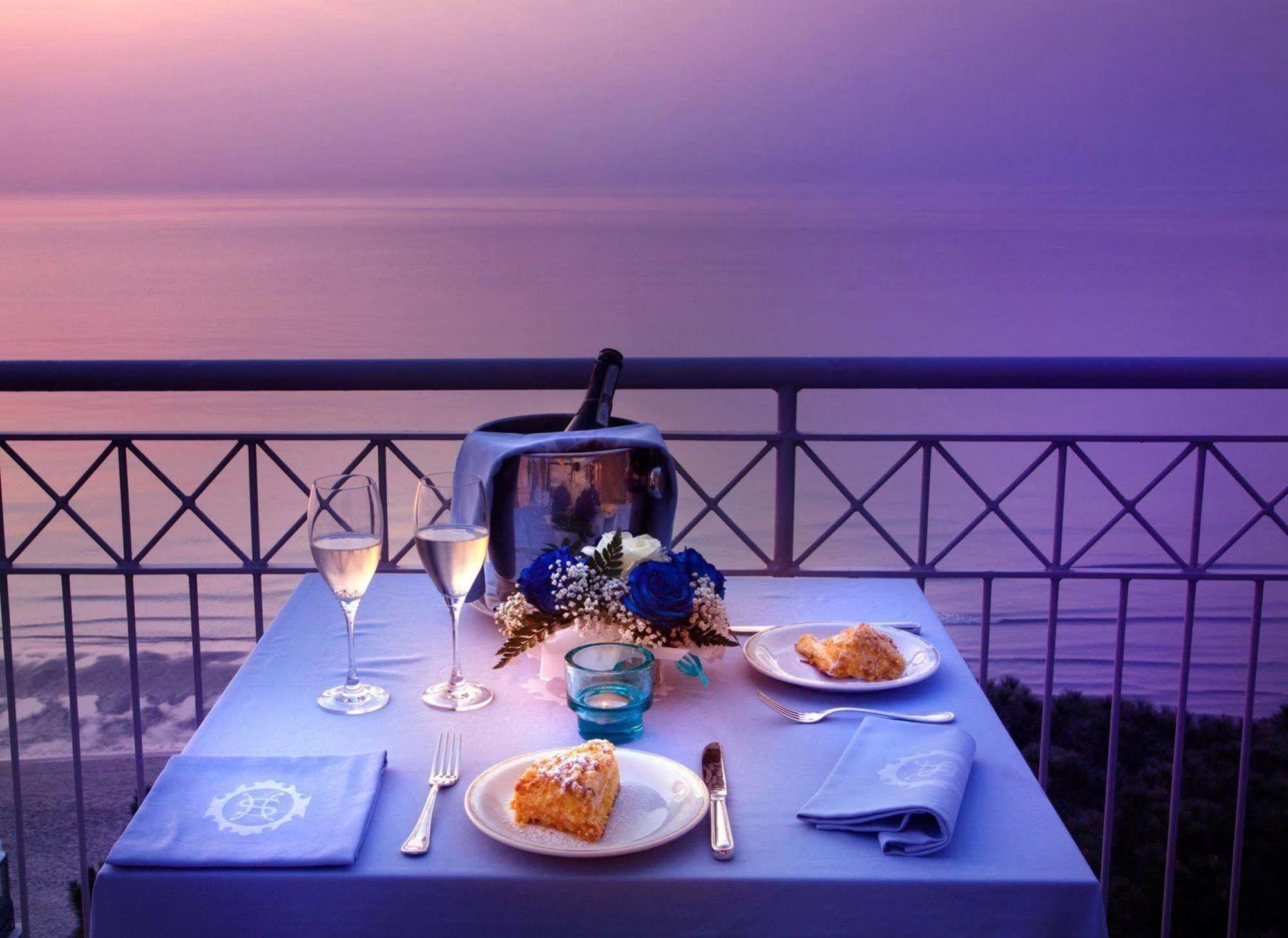 Grand Hotel Spiaggia Alassio Bagian luar foto